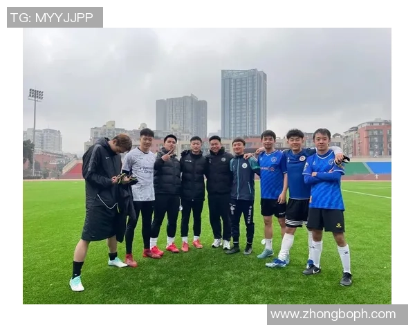 如何向足球球星要签名并获得珍贵合影的技巧与建议