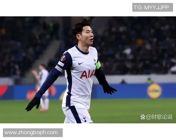 又黑又帅的足球明星：闪耀赛场的魅力与实力并存的超级球员